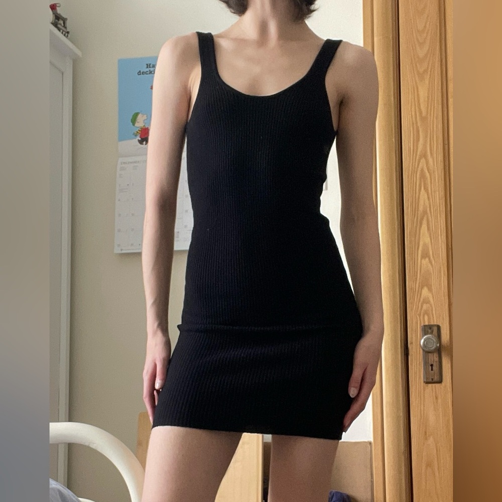 Low Back Black Sleeveless Ribbed Bershka Dress - Picture 6 of 7